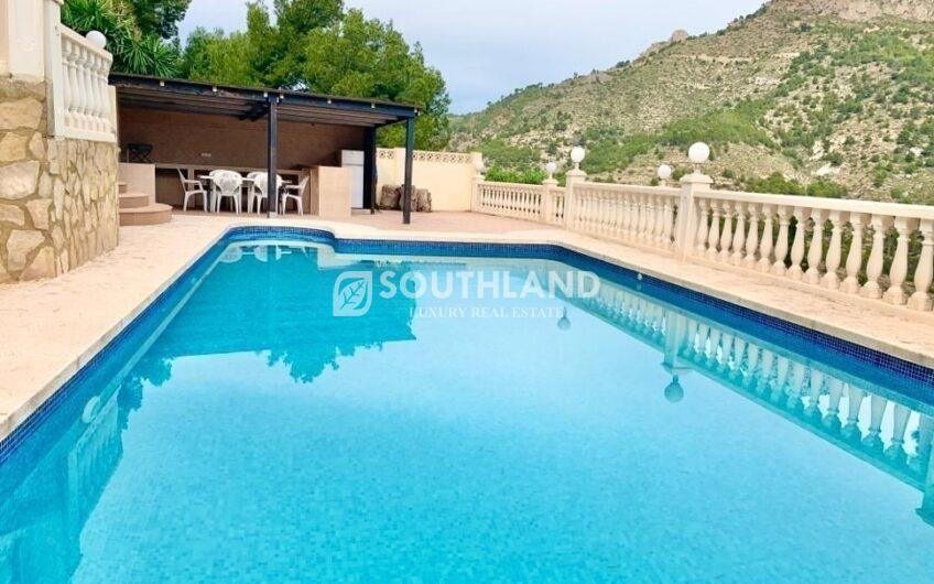 Villa Estilo Mediterraneo con Vista al Mar en Calpe Alicante Costa Blanca 260 m2 4 dormitorios