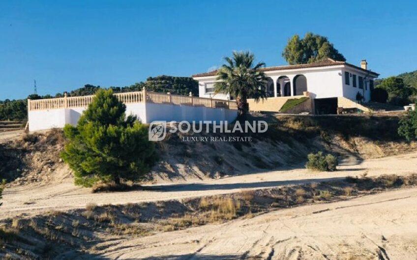 Magnifica Villa Finca en Busot El Campello Alicante Costa Blanca de 615 m2 sobre parcela de 10.800 m2 con espectaculares vistas